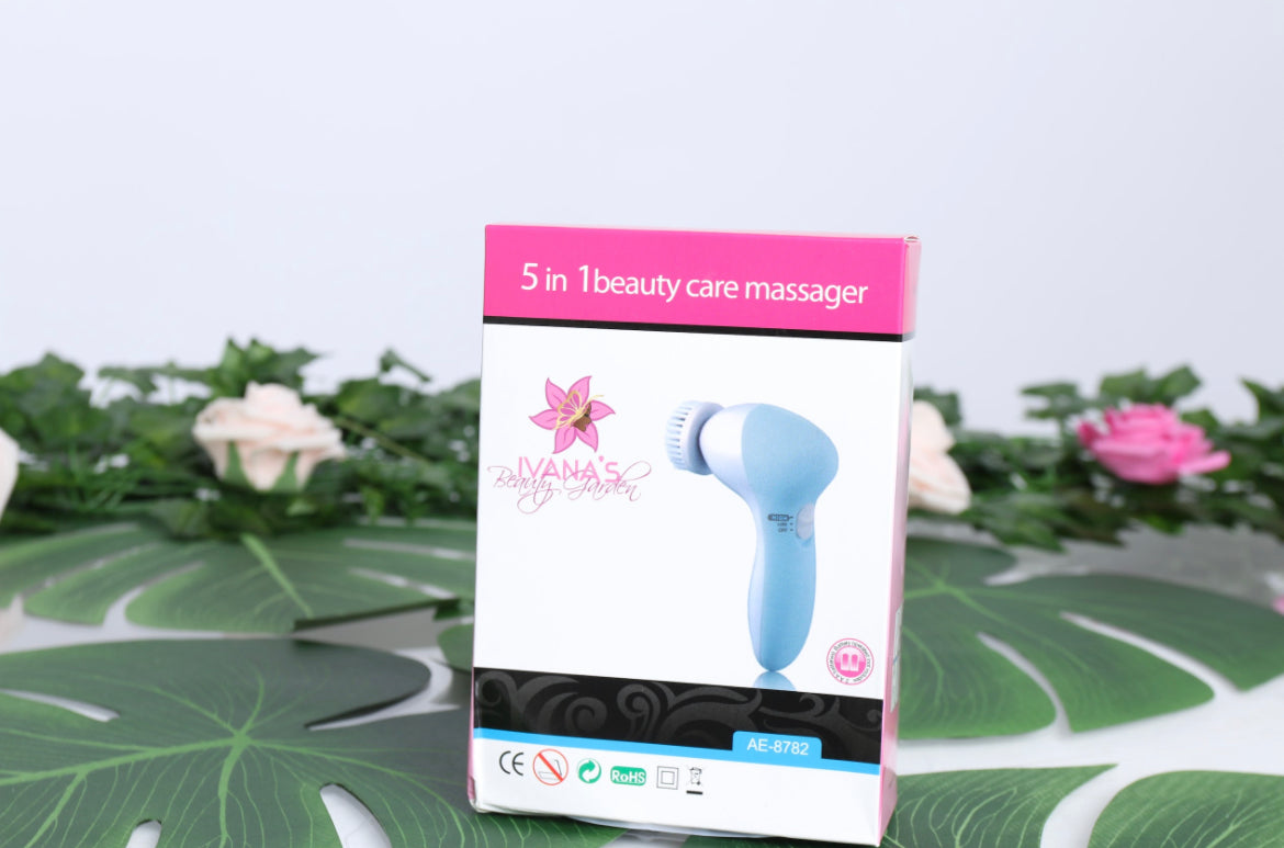 Mini facial brush