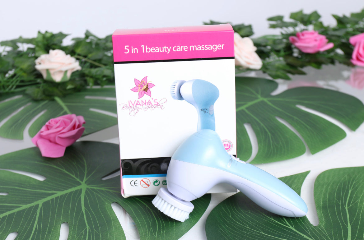 Mini facial brush
